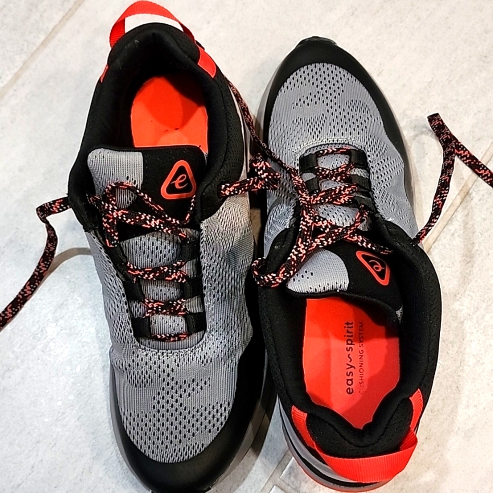Easy Spirit walking shoes, gray/black, size 8, like new
